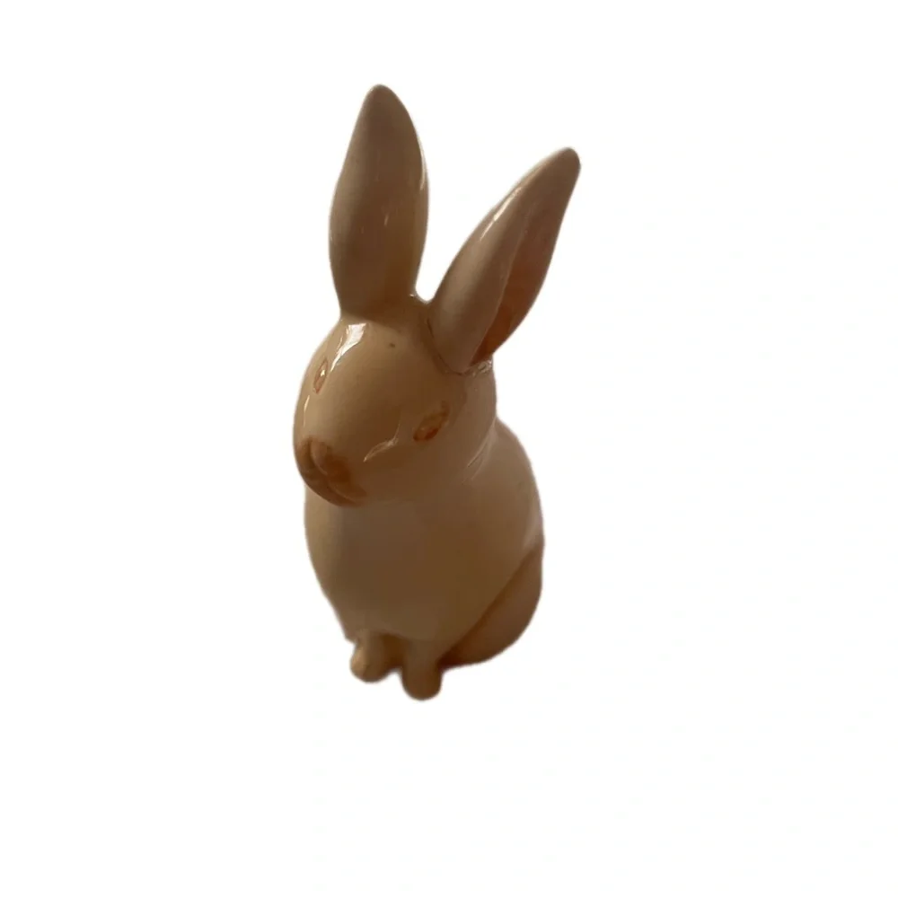 Nikko Woodbury Salt & Pepper Shakers Bunnies with Easter Base